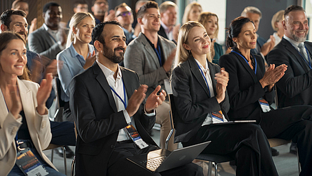 Sachkundeprüfung Versicherungsvermittlung 2025: Weiterhin hohe Nachfrage – der Trend zeigt anhaltend nach oben